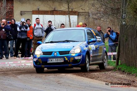Mirosław Włodarczyk i Marek Kaczmarek - Renault Clio Sport.